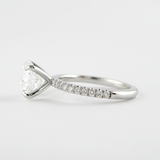 VVS1 Moissanite Round Cut Side Accent Valentine Day Gift