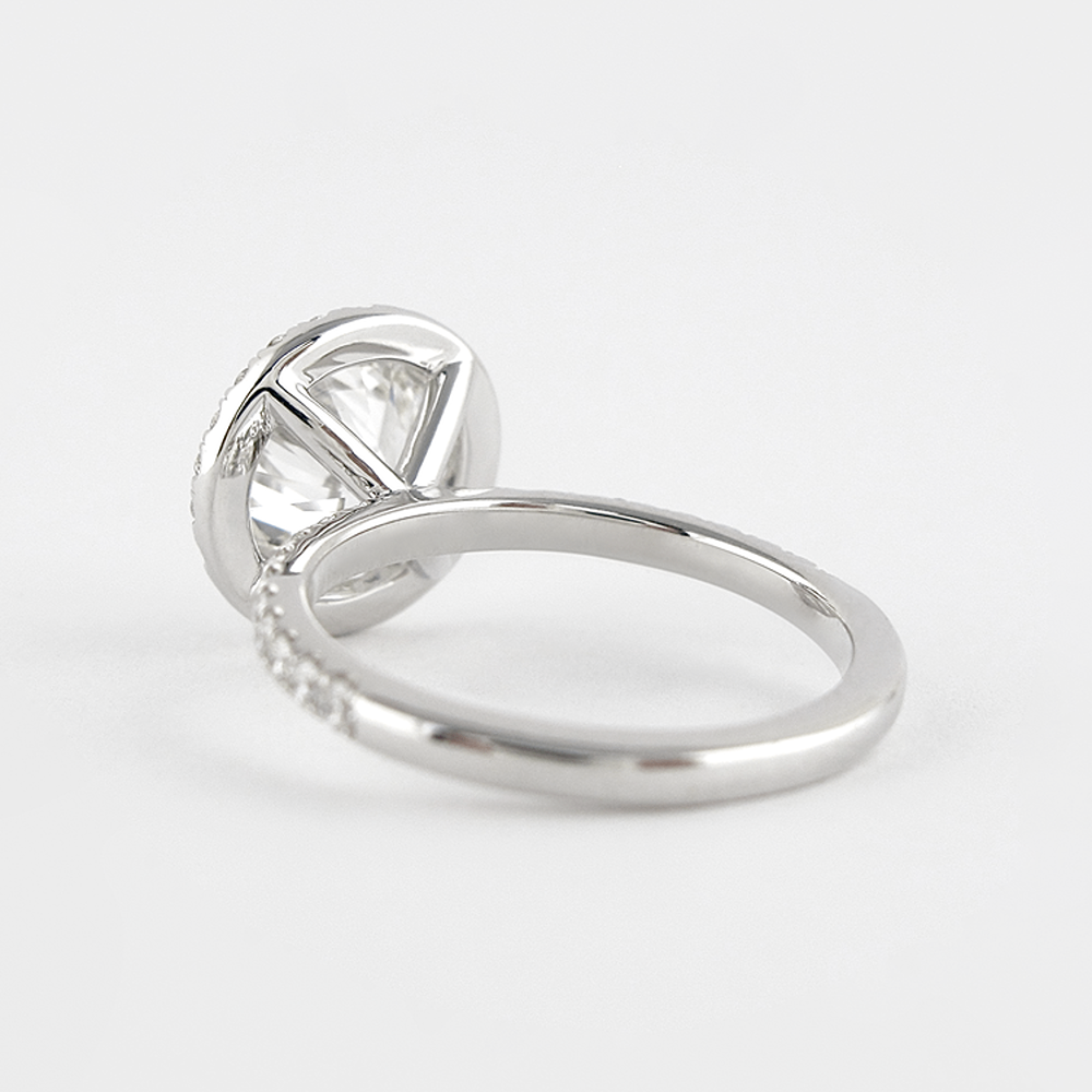 White Gold Round Cut Moissanite Halo Engagement Ring