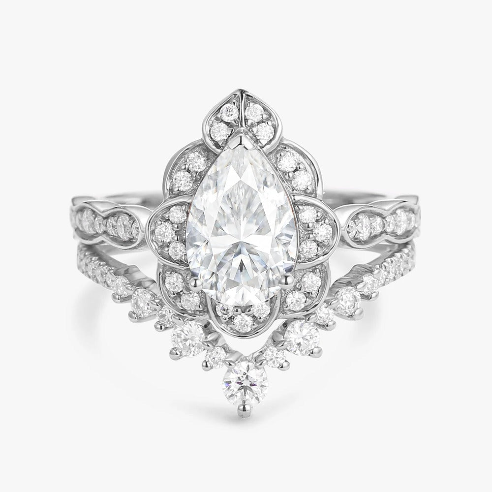 Vintage Pear Cut Moissanite Wedding Ring Set