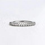 VVS1 Moissanite Diamond Round Cut Wedding Band For Women