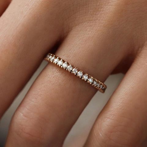 VVS1 Moissanite Diamond Round Cut Wedding Band For Women