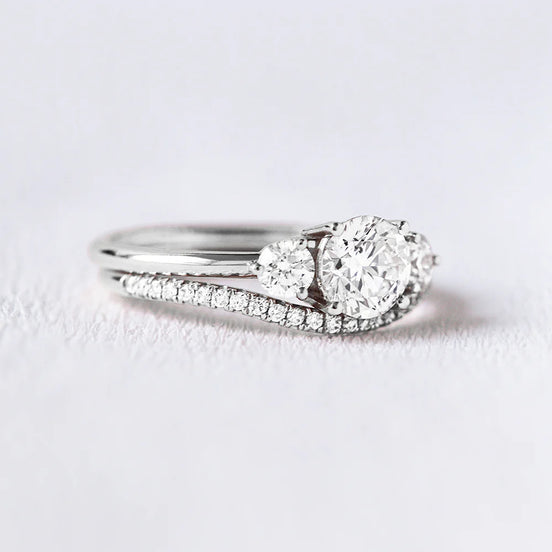 Three Stone Round Cut Moissanite Wedding Ring Set