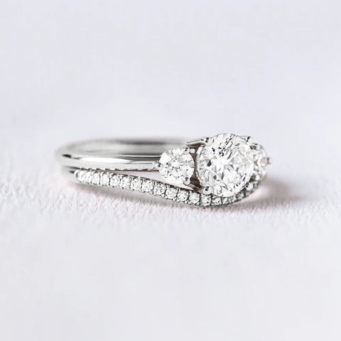 Three Stone Round Cut Moissanite Wedding Ring Set