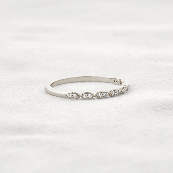 Pear Shape Round Cut Moissnaite Antique Style Wedding Band
