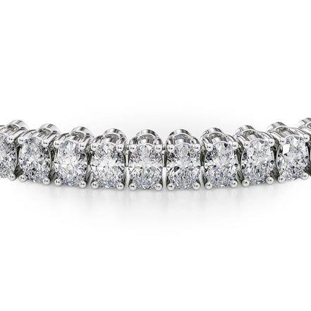 VVS1 Clarity Moissanite Oval Cut Tennis Bracelet For Her
