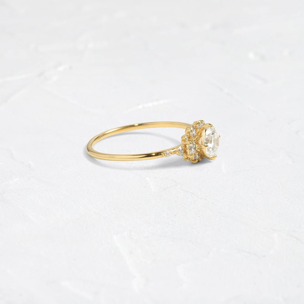 D Color Round Cut Vintage Moissanite Proposal Ring