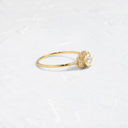 D Color Round Cut Vintage Moissanite Proposal Ring