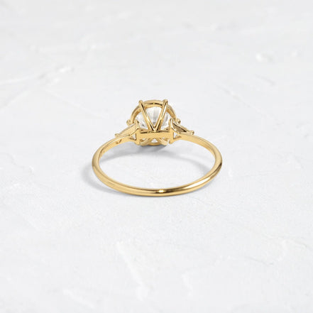 VVS1 Three Stone Round Cut Moissanite Promise Ring