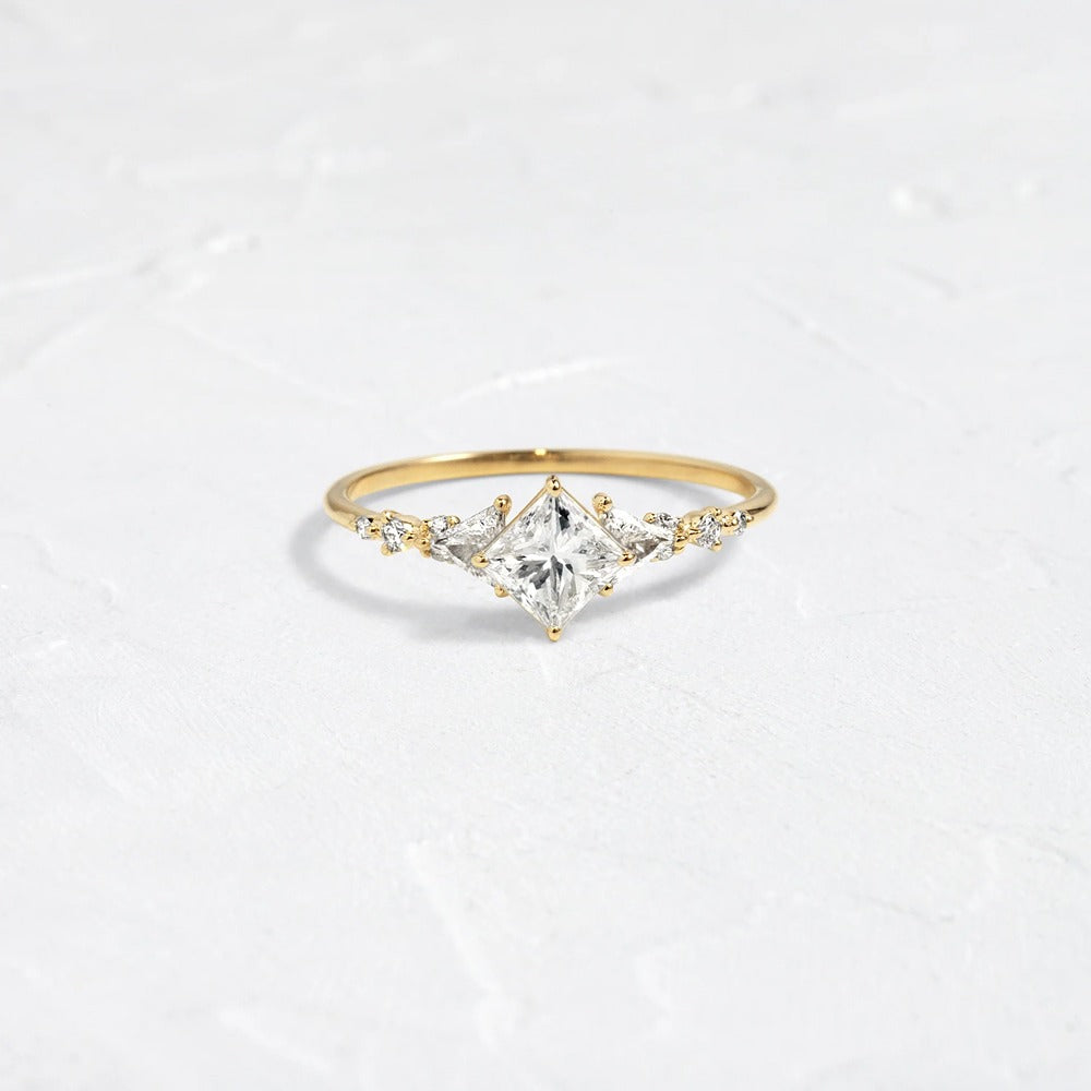 Unique Style Princess Cut Colorless Moissanite Wedding Ring