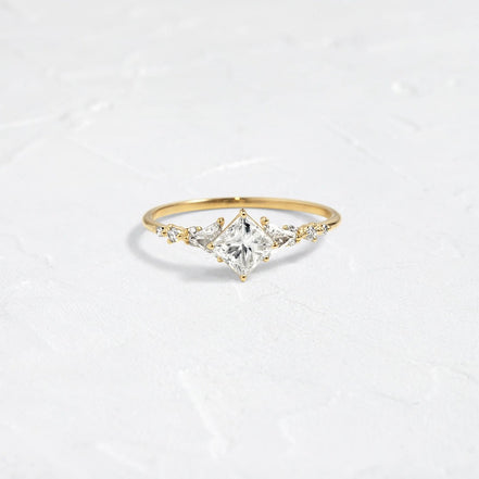 Unique Style Princess Cut Colorless Moissanite Wedding Ring