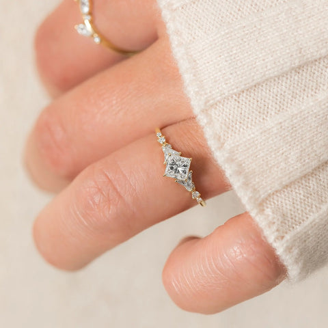 Unique Style Princess Cut Colorless Moissanite Wedding Ring