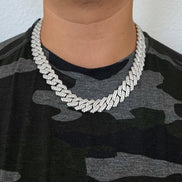 Iced Out Luxury Moissanite Diamond Cuban Chain