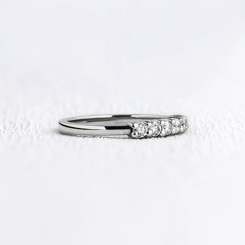 925 Silver Seven Stone Round Cut Moissanite Diamond Band