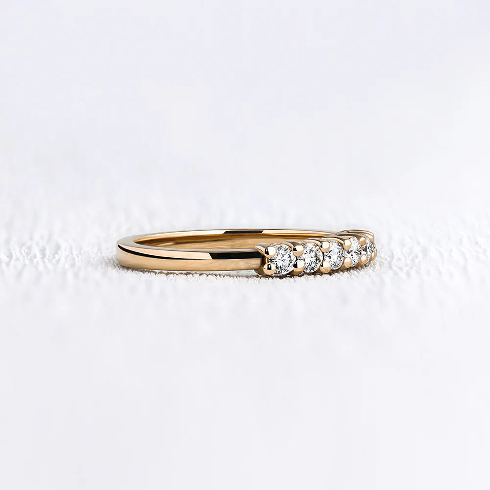 925 Silver Seven Stone Round Cut Moissanite Diamond Band