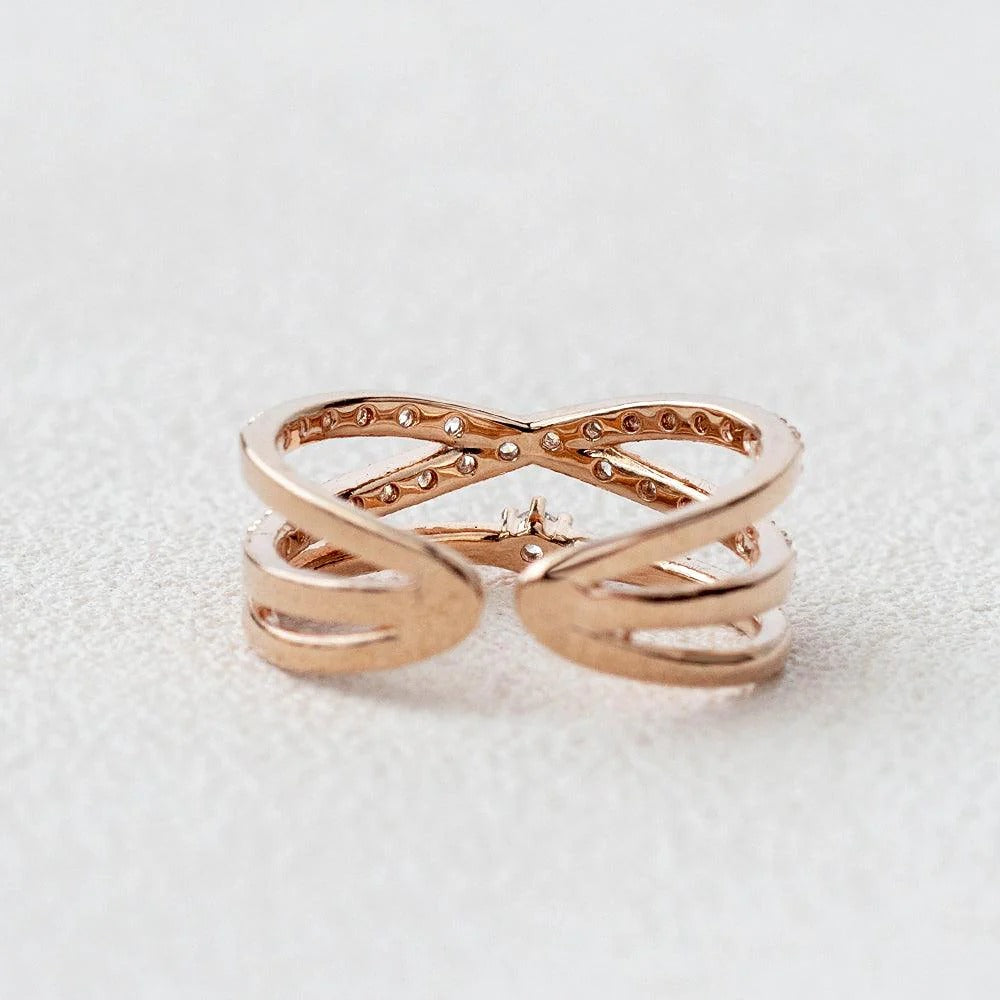 Moissanite Round Cut Fancy Style Wedding Band For Women