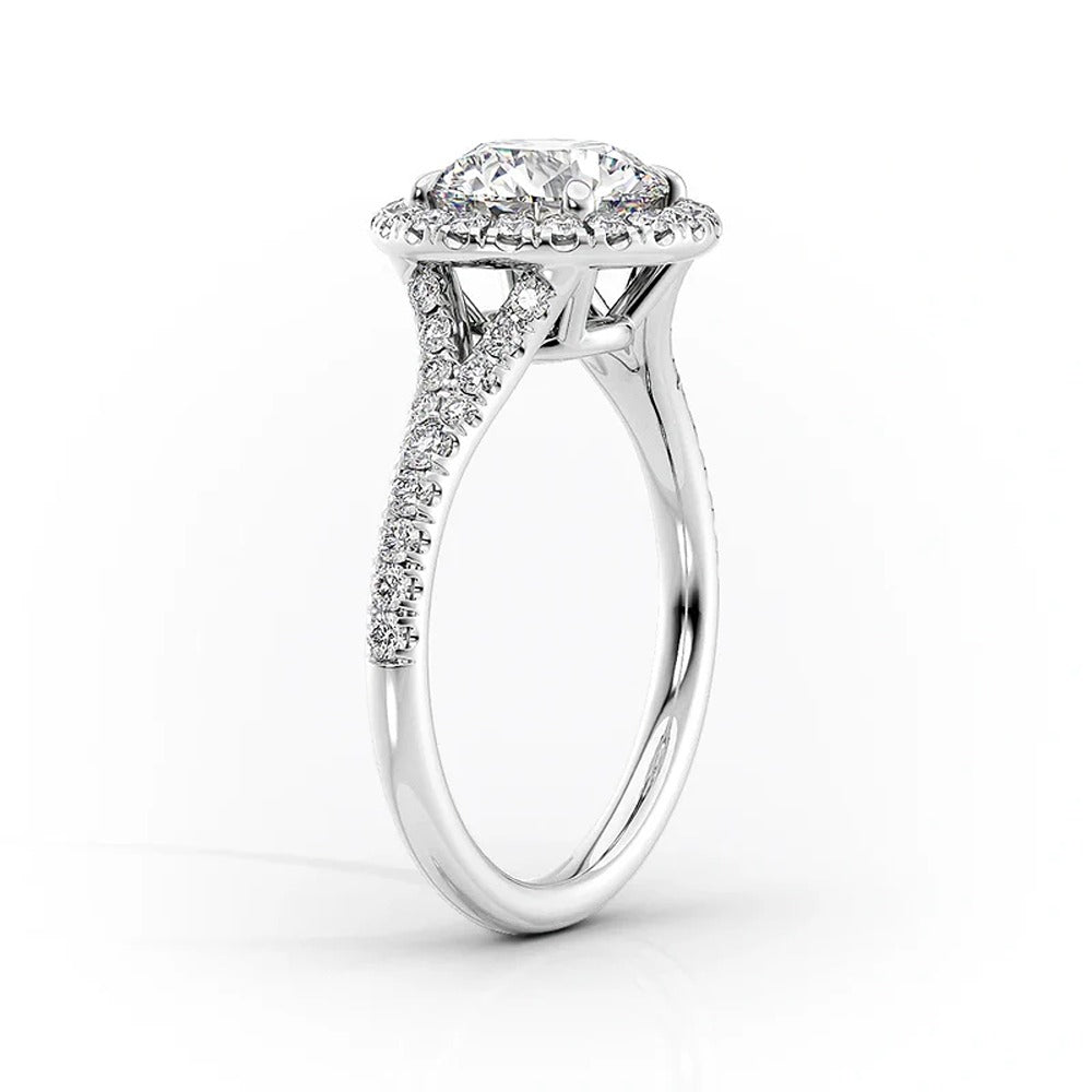 Split Shank Colorless Moissnaite Oval Cut Wedding Ring