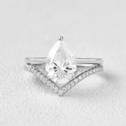 Pear Cut Solitaire VVS1 Moissanite Wedding Ring Set