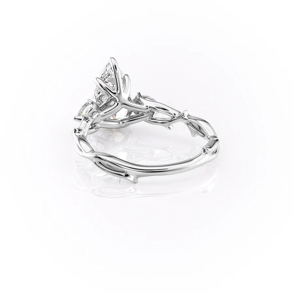 Vintage Style Pear Cut Moissanite Engagement Ring
