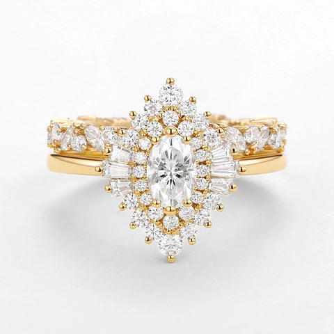 Oval Cut Vintage Halo Moissanite Wedding Ring Set For Her