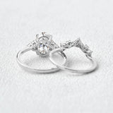 Side Accent Oval Cut Moissanite Bridal Set For Women