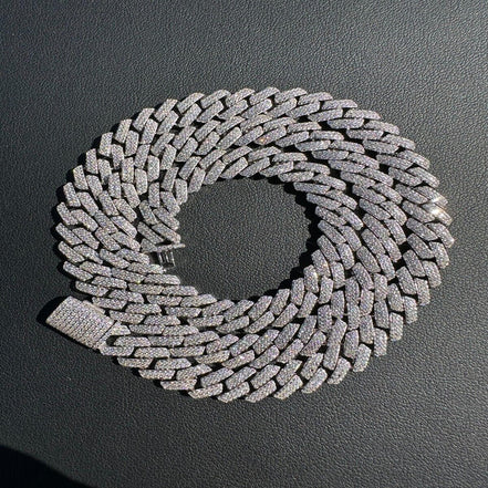 Iced Out Luxury Moissanite Cuban Link Chain