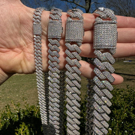 Iced Out Luxury Moissanite Cuban Link Chain