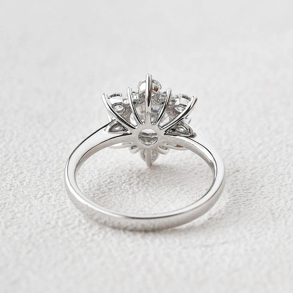 Round Cut Vintage Halo Moissanite Engagement Ring