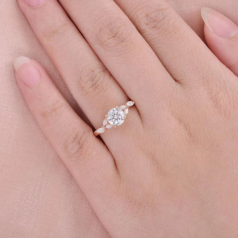 Round Cut Vintage Moissanite Wedding Ring