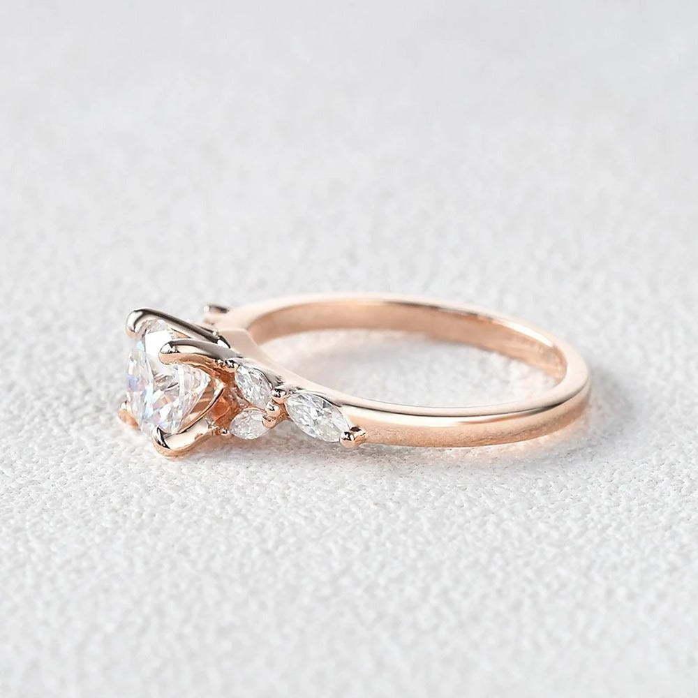 Round Cut Vintage Moissanite Wedding Ring