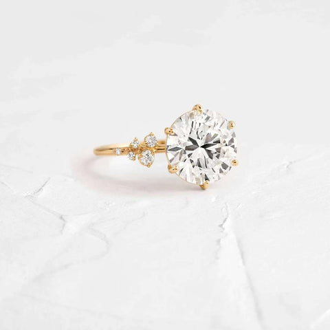 Round Cut Vintage Moissanite Engagement Ring