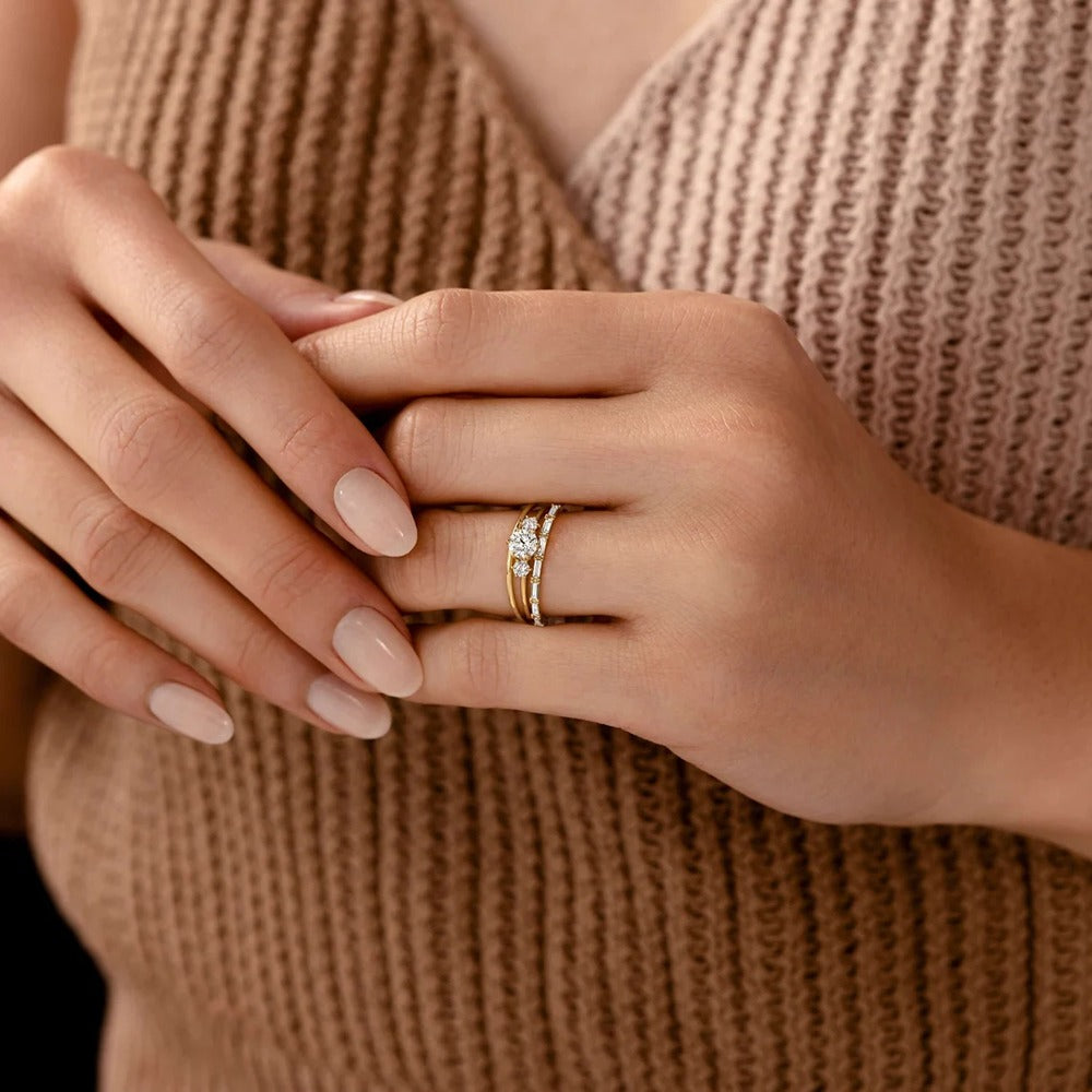 Round Cut Three Stone Engagement Ring