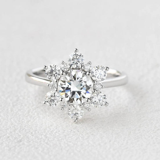Round Cut Vintage Halo Moissanite Engagement Ring