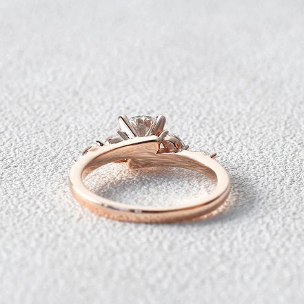 Round Cut Vintage Moissanite Wedding Ring