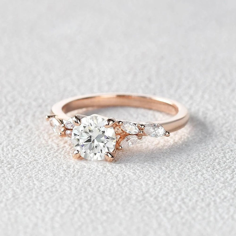 Round Cut Vintage Moissanite Wedding Ring