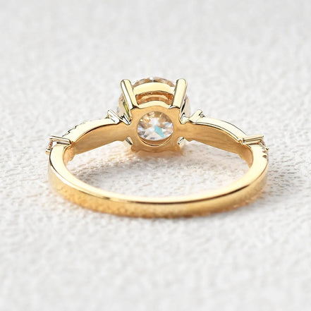 Round Cut Twisted Moissanite Engagement Ring
