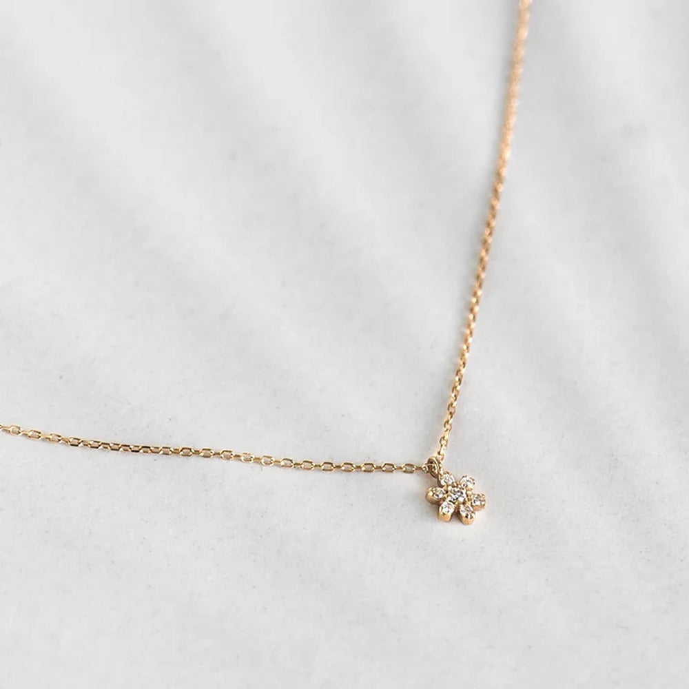 Round Brilliant Cut Moissnaite Flower Shape Fancy Pendant