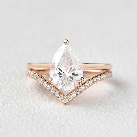 Pear Cut Solitaire VVS1 Moissanite Wedding Ring Set