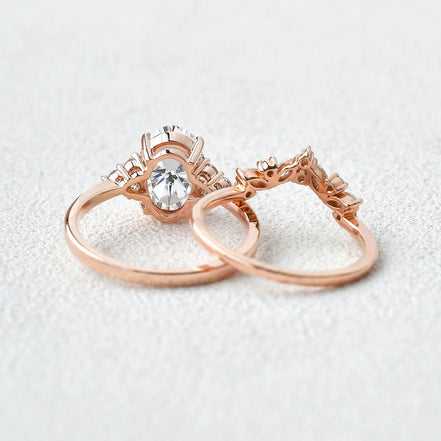 Side Accent Oval Cut Moissanite Bridal Set For Women
