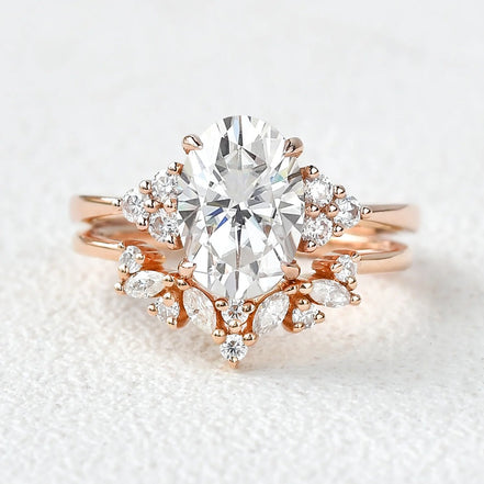 Side Accent Oval Cut Moissanite Bridal Set For Women