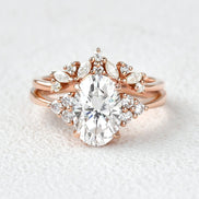 Side Accent Oval Cut Moissanite Bridal Set For Women