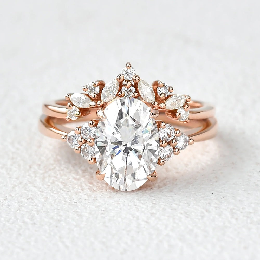 Side Accent Oval Cut Moissanite Bridal Set For Women