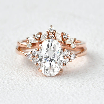 Side Accent Oval Cut Moissanite Bridal Set For Women